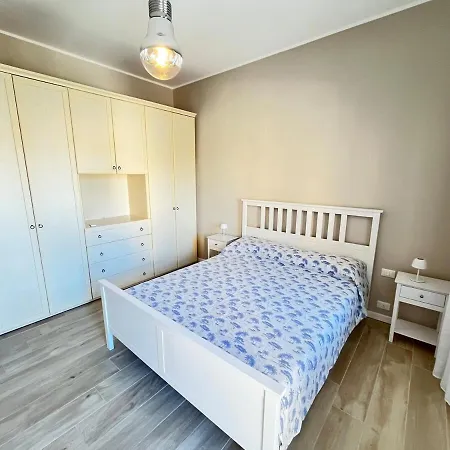 3 Bdr 100m From The Sea And Sea View And Terrace Апартаменты *