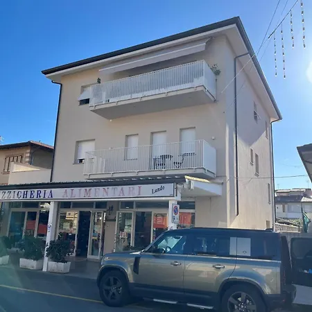 3 Bdr 100m From The Sea And Sea View And Terrace *