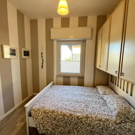 3 Bdr 100m From The Sea And Sea View And Terrace Διαμέρισμα *