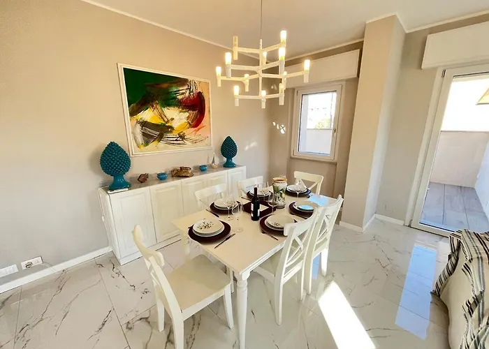 3 Bdr 100m From The Sea And Sea View And Terrace Lejlighed *