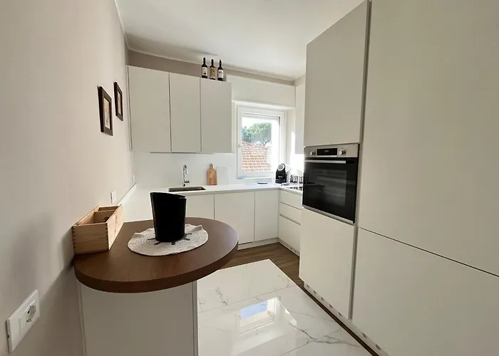 3 Bdr 100m From The Sea And Sea View And Terrace Marina di Pietrasanta